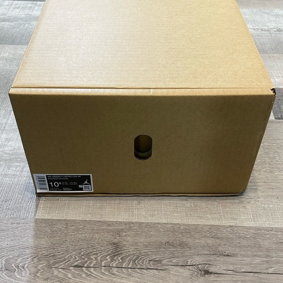 Air Jordan 17 Retro Low SP 'University Blue' 2024 FJ0395-101 - Picture 9 of 9